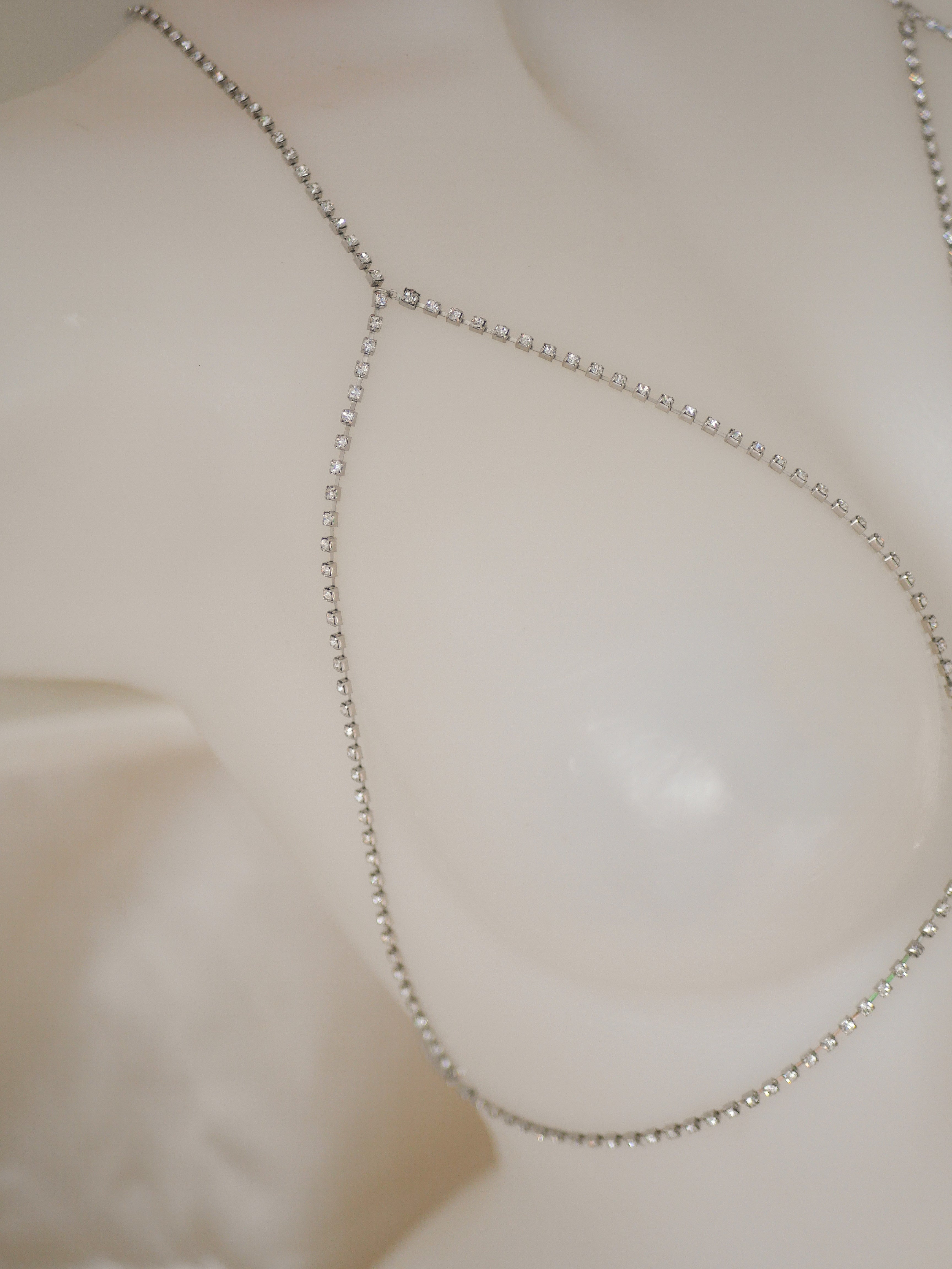 Bijoux de poitrine argenté