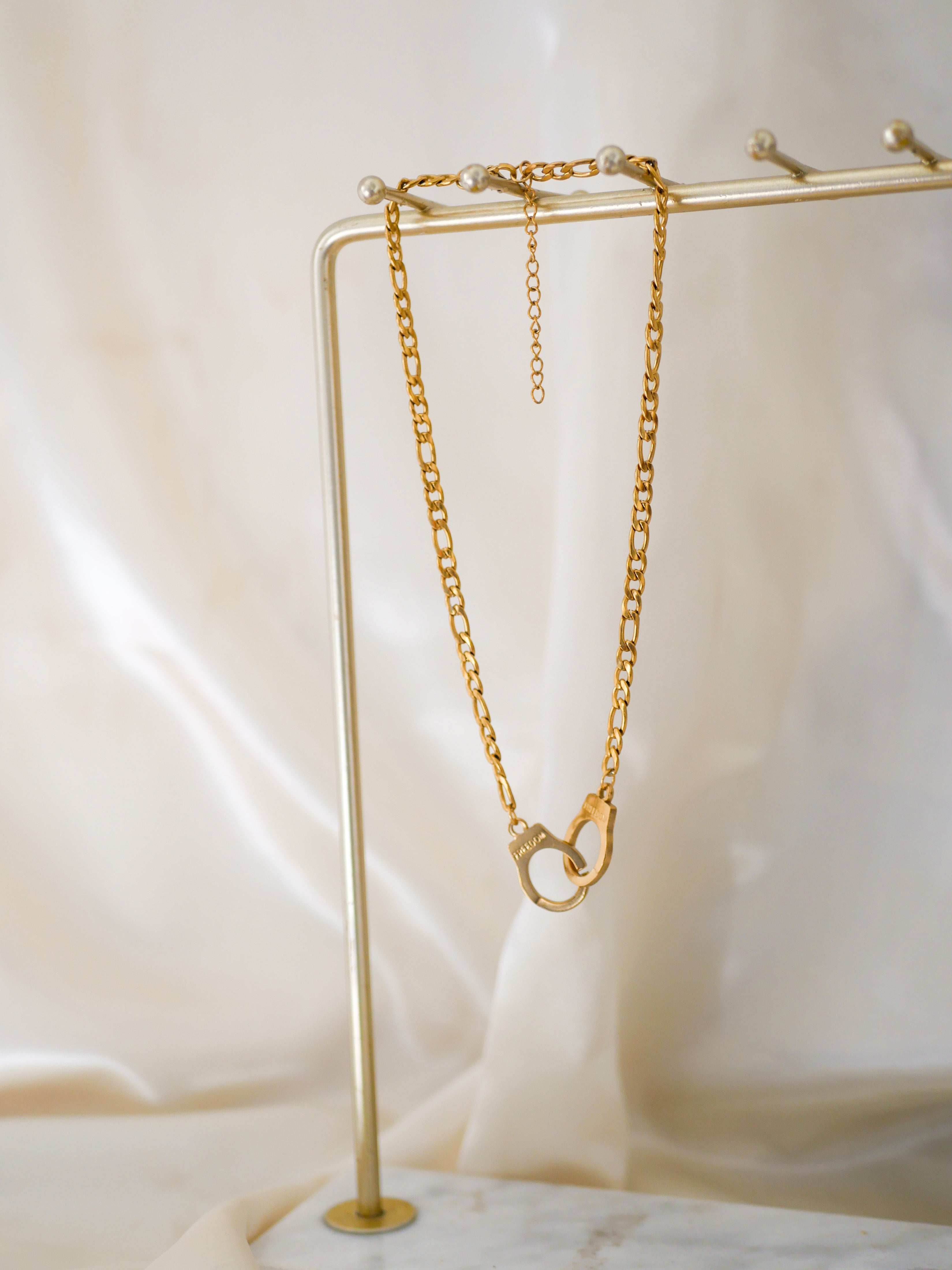 Collier freedom